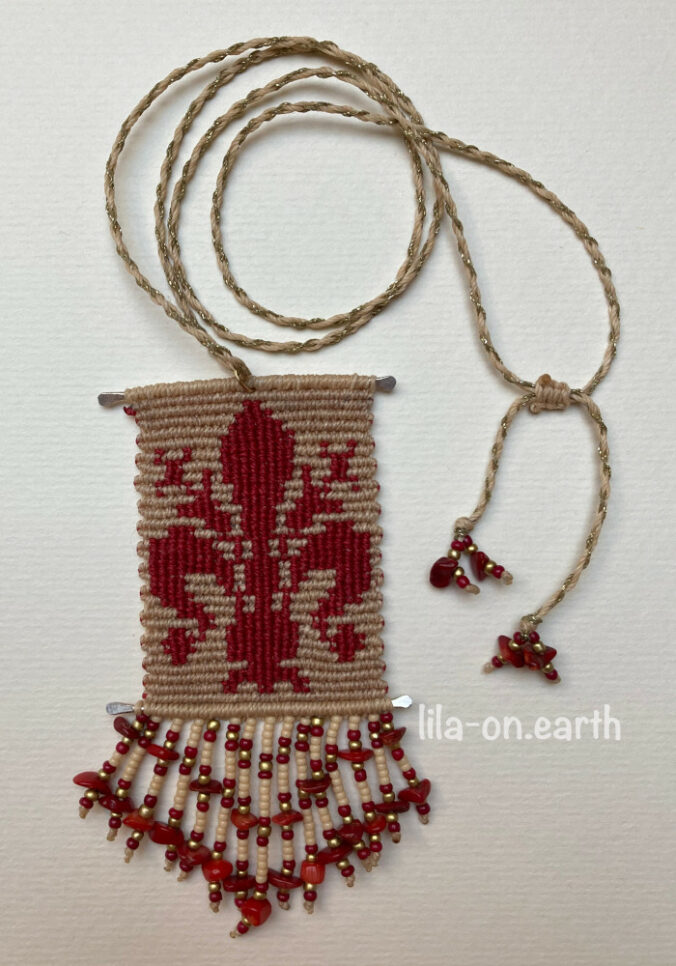 micro-macrame necklace