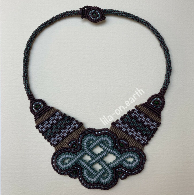 micro-macrame necklace